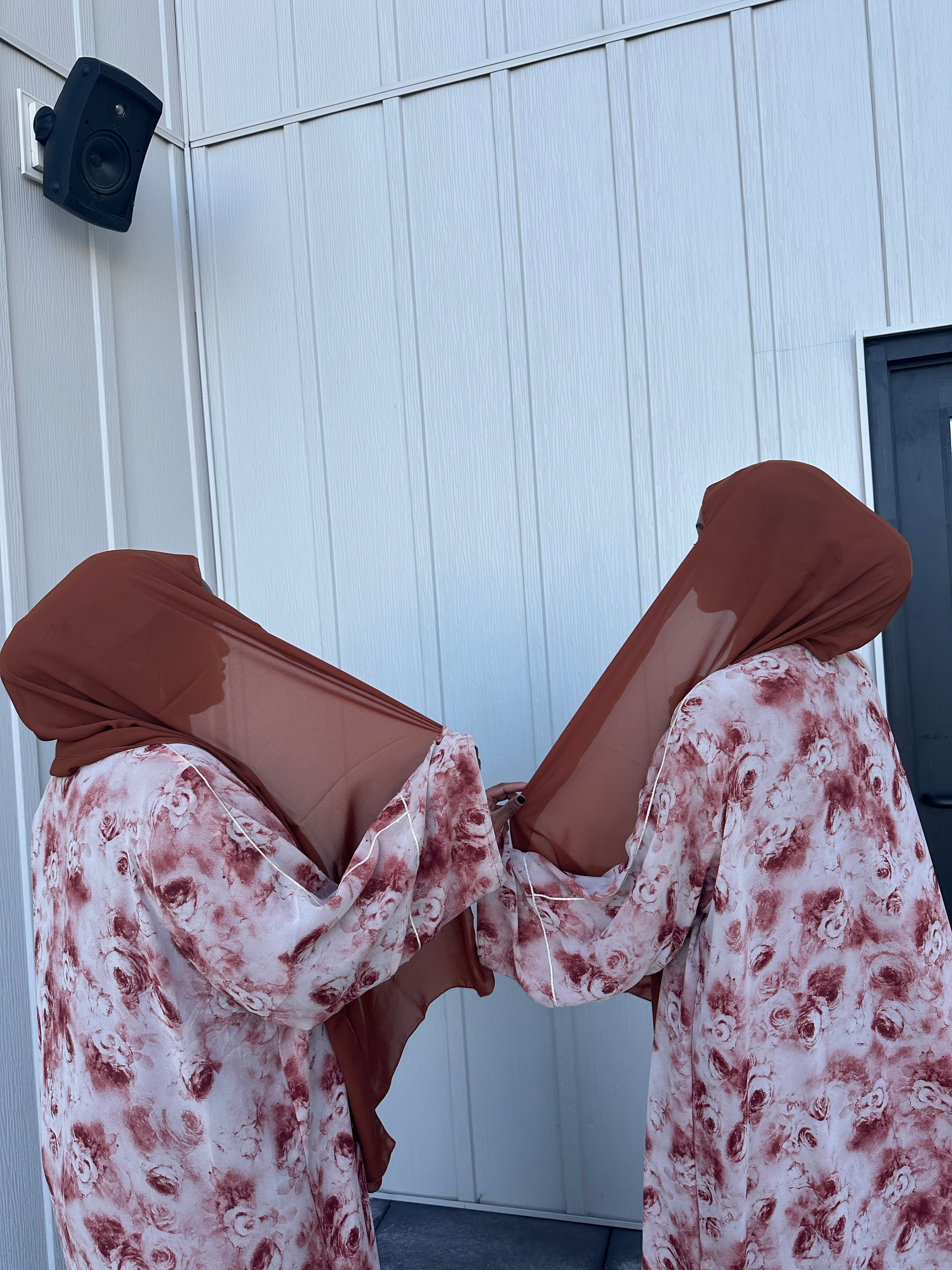 Orange rose printed abaya